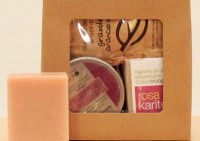 Biopensiero rosa e karitè